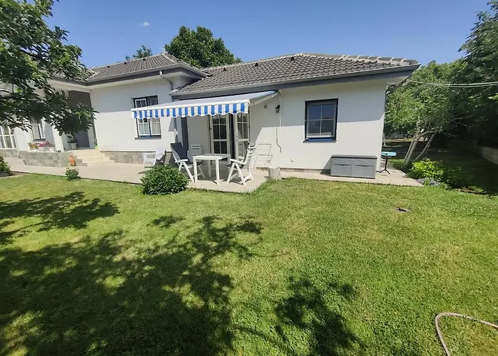 White House Krapets Krapets (Dobrich)