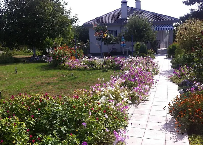 Semesterbostad White House Krapets